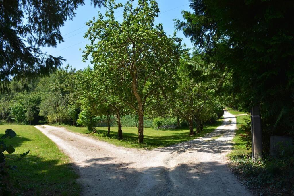 Appartement La Marmotte Compreignac Екстериор снимка
