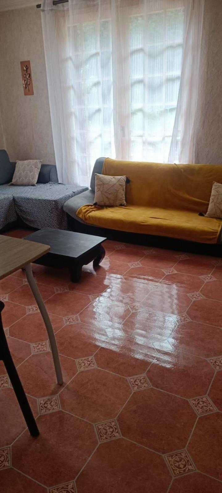 Appartement La Marmotte Compreignac Екстериор снимка